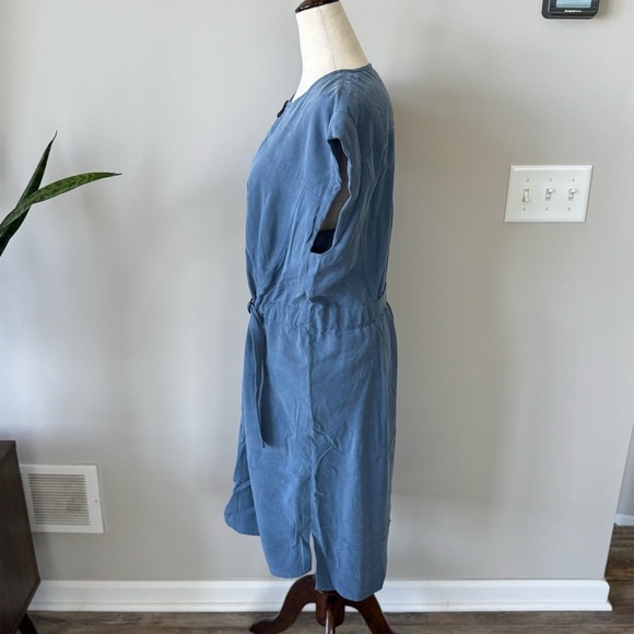 Akris Punto Mini Belted Elegant Blue Dress - Picture 4 of 10
